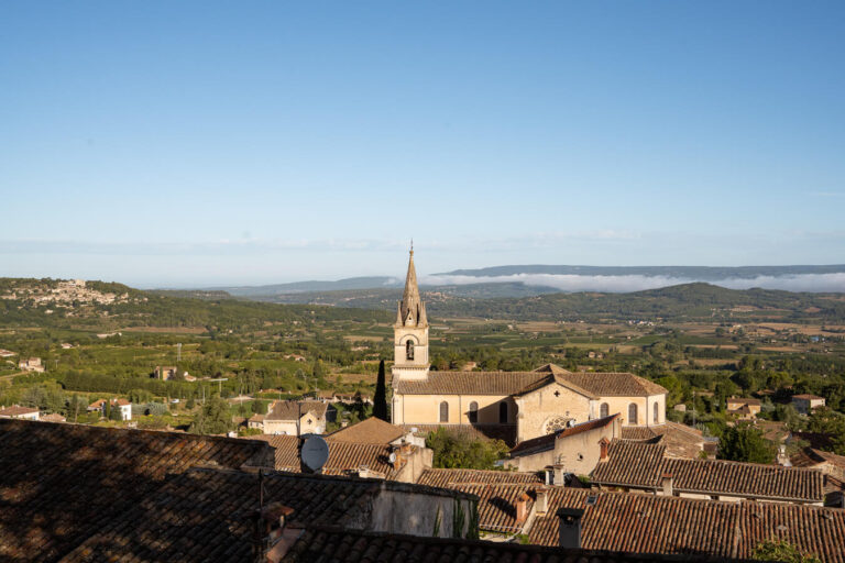 the village of bonnieux in provence with Ménerbes in the background in luberon valley